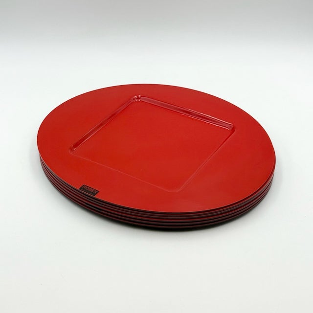 Black Italian Space Age Red Placemats from Robex, 1970s, Set of 6 For Sale - Image 8 of 13