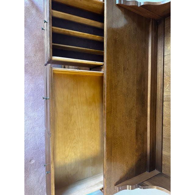 Ethan Allen 1960s Ethan Allen Heirloom Nutmeg Maple Hutch and Buffet For Sale - Image 4 of 4