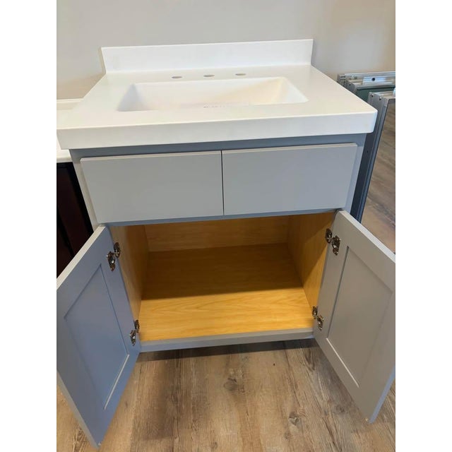 This 27" Essential Gray Vanity by PoshHaus is designed to transform your bathroom space with its stylish and functional...