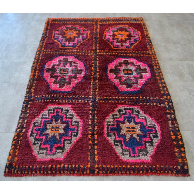 1960s Vintage Hand Knotted Turkish Rug. Design Small Area Rug - 3′10″ X 6′3″ For Sale - Image 5 of 12