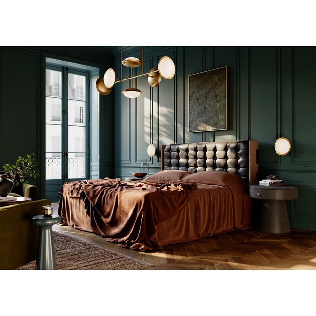 Contemporary Bond Linear Chandelier For Sale - Image 3 of 9