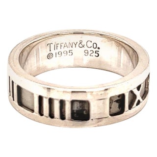 1990s Tiffany & Co. Estate Sterling Silver Ring, 4.9 Grams, Size 5.25 For Sale
