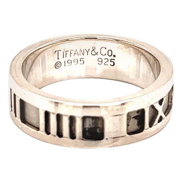 1990s Tiffany & Co. Estate Sterling Silver Ring, 4.9 Grams, Size 5.25 For Sale