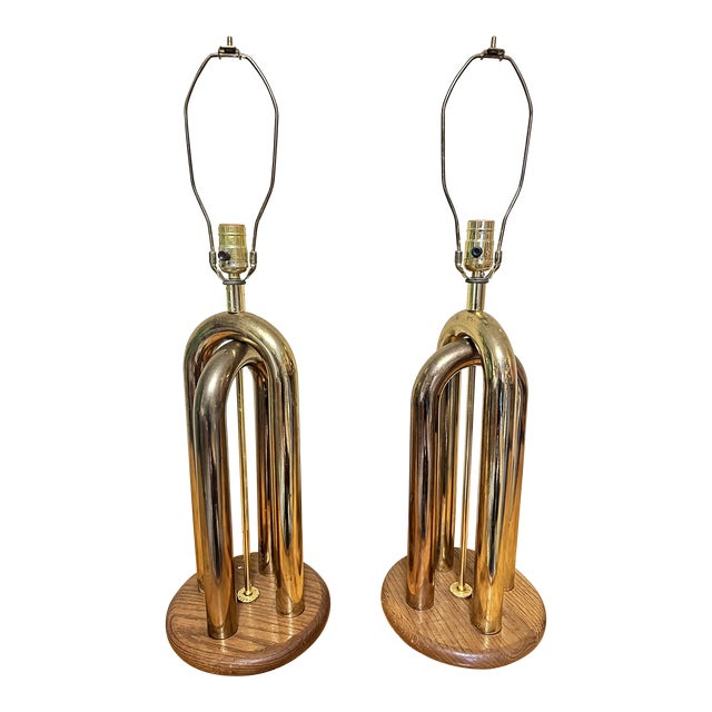 1970s American Modernist Table Lamp Pair Brass and Walnut For Sale