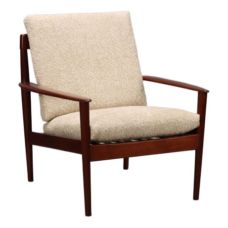 Vintage Italian Lounge Chair in Teak and Bouclé Fabric, 1960s For Sale