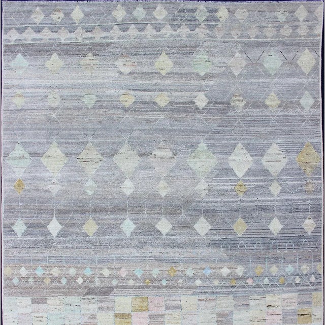 Casual Modern Rug in Light Grey by Keivan Woven Arts, 6'10"x9'5" For Sale - Image 11 of 16