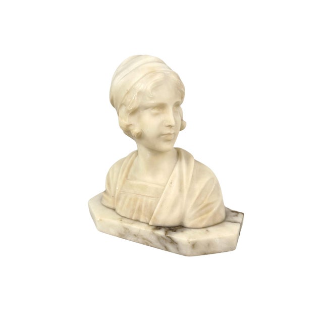 Early 20th-century hand-carved Italian alabaster bust. Made in Italy. Chip to back left corner of base; minimal age wear.