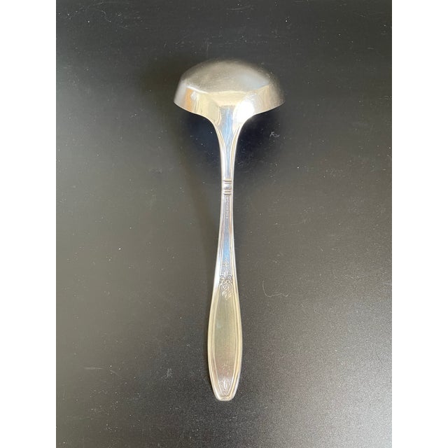 Art Deco 1847 Rogers Bros Ambassador 1919 Silverplate Gravy Ladle For Sale - Image 3 of 7