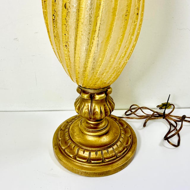 Wood 1950s Vintage Italian Venetian Swirled Opaline Glass Table Lamp With Gold Florentine Base. After Galliano Ferro For Sale - Image 7 of 14
