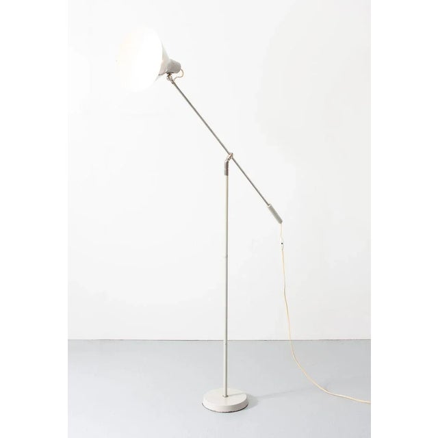 Metal Floor Lamp by H. Fillekes for Artiforte, 1950s For Sale - Image 7 of 17