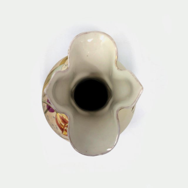 Early 20th Century Antique Robert Hanke Austrian Porcelain Vase With Hand Painted Tulips For Sale - Image 5 of 6