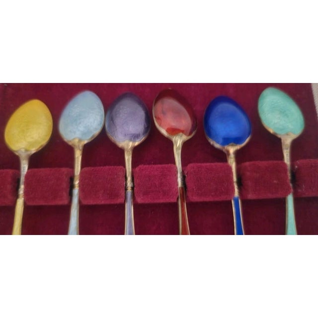 1950s Gustav Hellstrøm Norway Sterling Guilloché Enamel Vermeil Demitasse Spoons, Set of 6 in Original Case For Sale In Los Angeles - Image 6 of 11