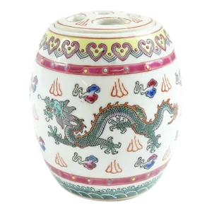 Early 20th Century Small Chinese Porcelain Jar