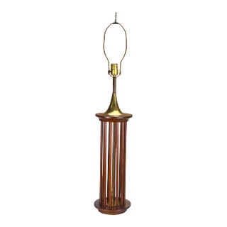 Mid-Century Modern Sculpted Walnut Doweled Table Lamp For Sale