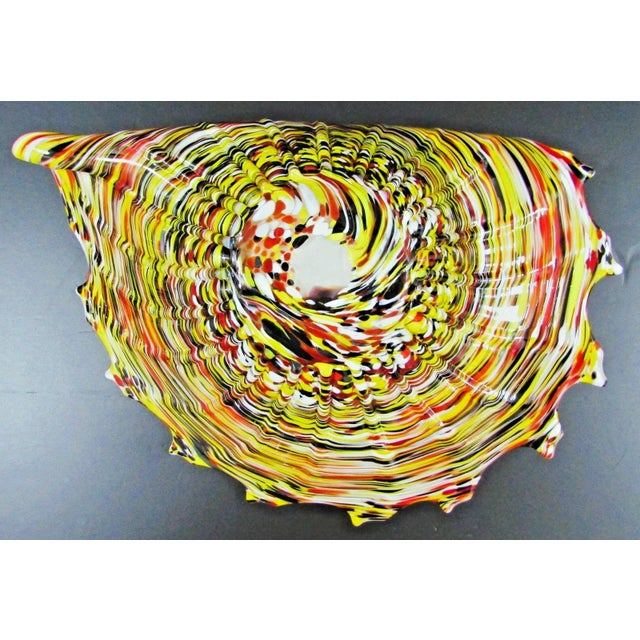 1950s Murano Art Glass Vibrant Confetti Handblown Scalloped Rim Centerpiece Bowl For Sale - Image 13 of 17