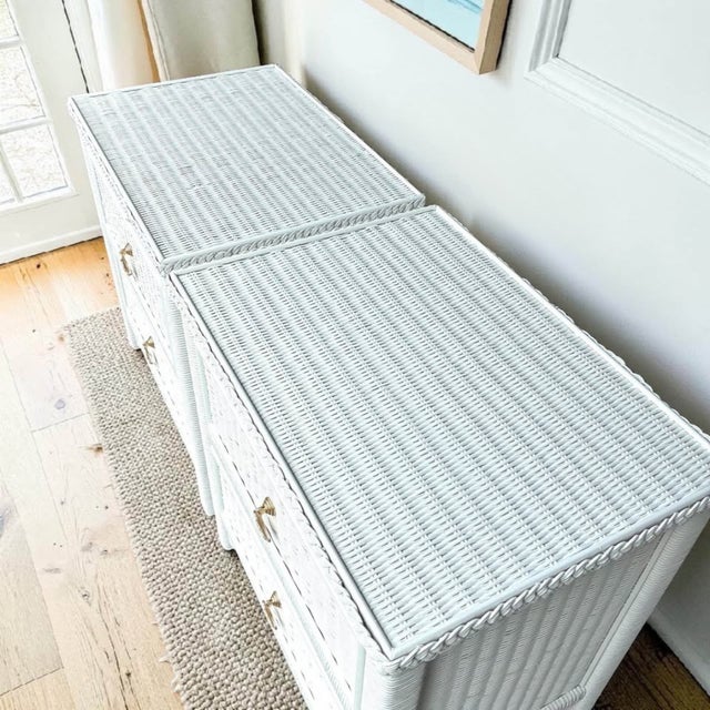 1980s Lexington Henry Link Wicker Coastal Bedroom Set | Dresser, Mirror & Nightstands For Sale - Image 11 of 14