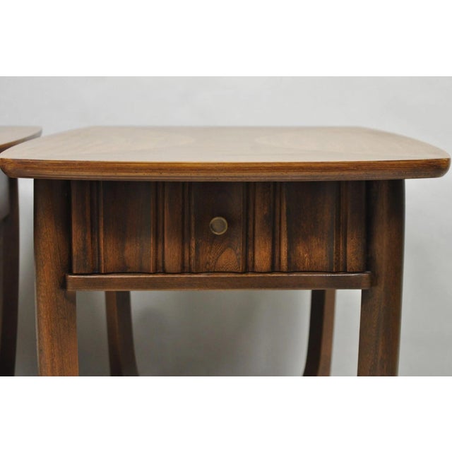 Vintage Mid Century Modern Sculpted Walnut & Laminate Coffee End Table Set 3 Pc For Sale - Image 15 of 18