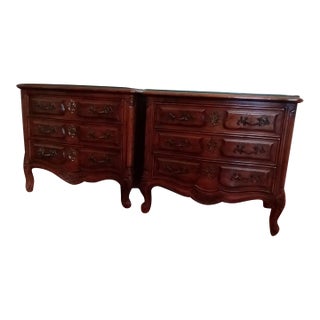 Rare Vintage Henredon Solid Walnut Pair of Nightstands For Sale