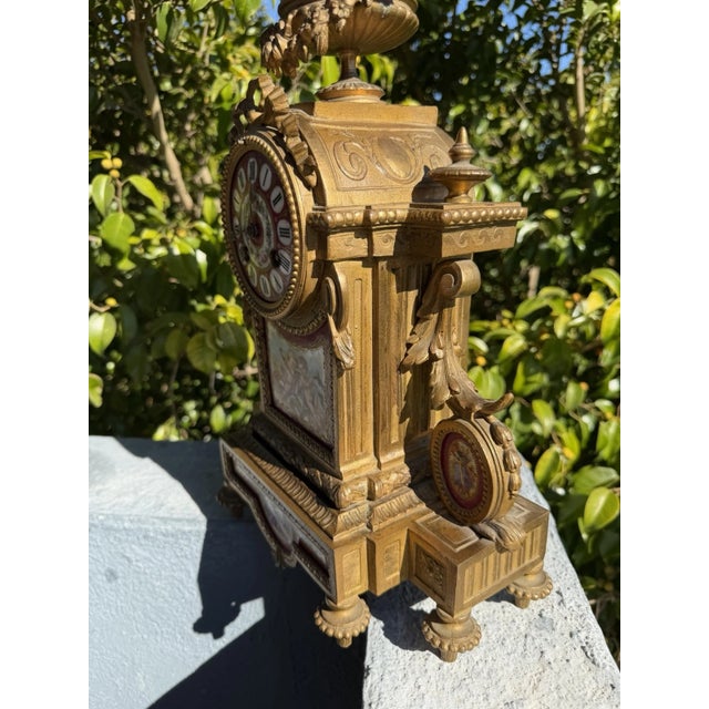 19th Century French Gilt Mantel Clock With Red Sevres Style Porcelain For Sale In Los Angeles - Image 6 of 16