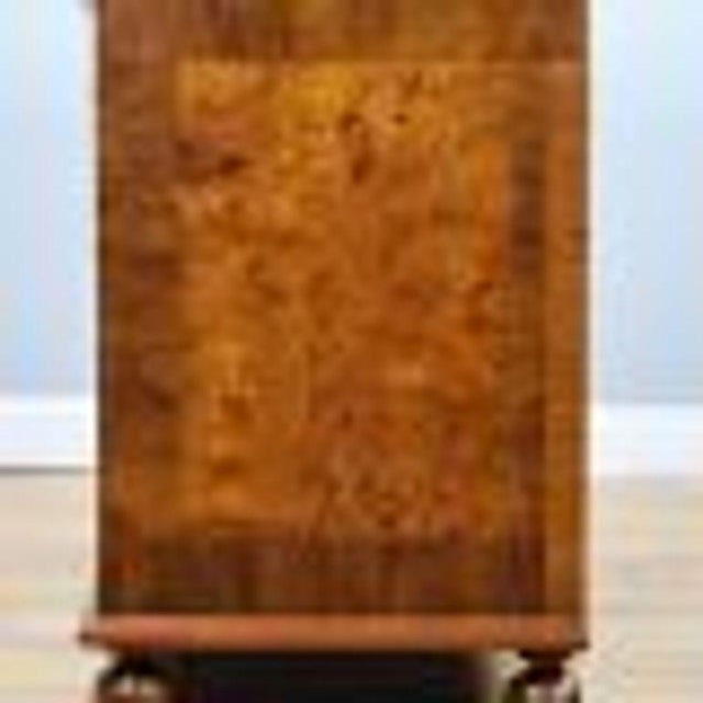 William & Mary Walnut and Marquetry Chest of Drawers, 1700s For Sale - Image 6 of 16