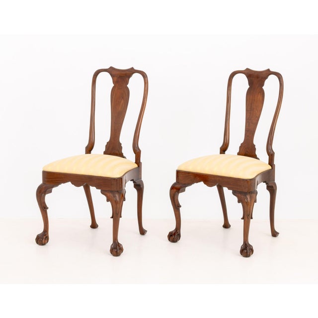 Queen Anne Pair of Kindel George II Style Mahogany Side Chairs For Sale - Image 3 of 9