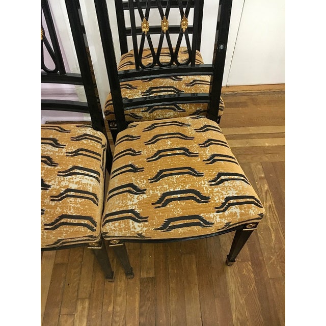 Neoclassical Mid 20th Century Set of 4 Italian Export Parcel Gilt Neoclassical Style Side Chairs by Rubelli For Sale - Image 3 of 6