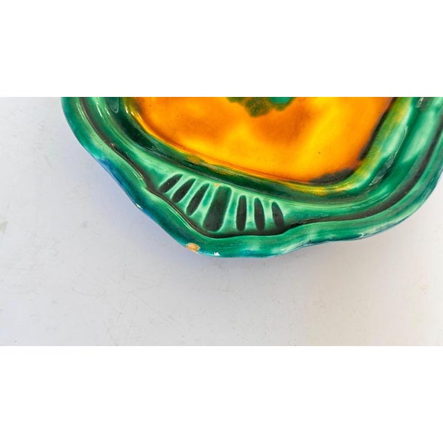 French Green and Yellow Ceramic Serving Dishes with Layered Rim, 1970s, Set of 2 For Sale - Image 9 of 14