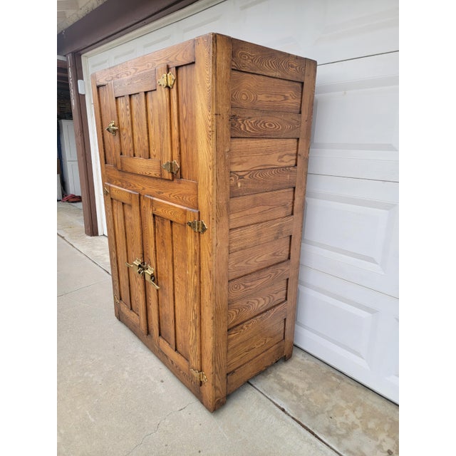 Wood 1930s Vintage Solid Oak Wood Ice Chest For Sale - Image 7 of 18