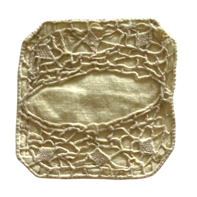 Vintage Tatting Wine Stemware Coaster Vntge Linen Entertaining Traditional Farmhouse Primitive Victorian Edwardian - Set of 9 For Sale - Image 4 of 5