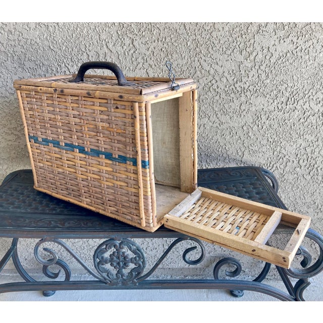 Excellent Pre-Owned Condition. This funky sweet thing hails from the mid-century; made in the People’s Republic of China...