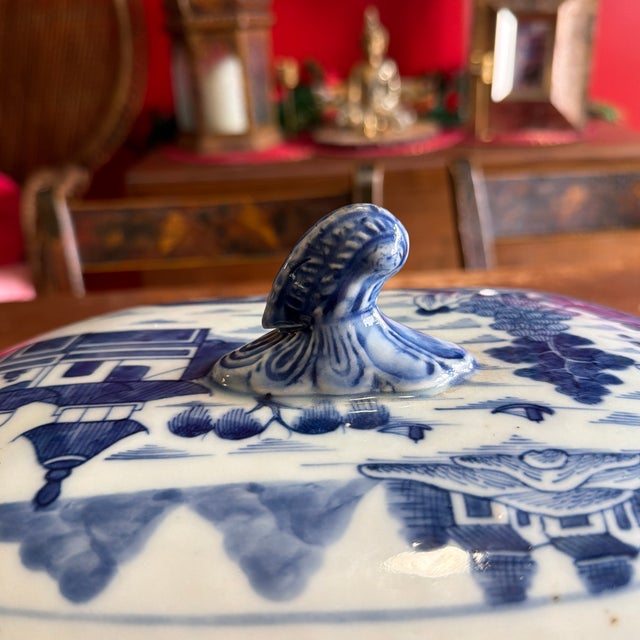 Antique Chinese Export Canton Porcelain Soup Tureen, Circa 1830's For Sale - Image 6 of 12