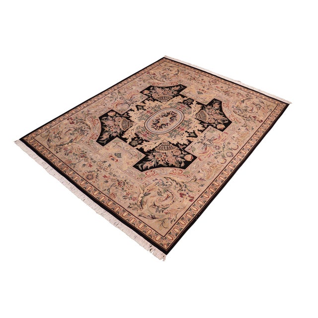 Designed with mesmerizing intricacy and gorgeous color palette, this hand-knotted masterpiece demonstrates the beauty and...