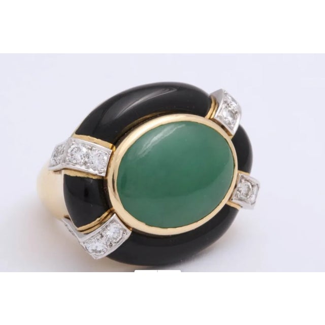 Beautiful Ring. Ca 1960 sized with a gold plaque under sizer WEBB 18k - 900Plat Center stone - Oval green jade stone -...