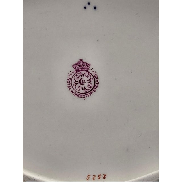 Blue Scale Cabinet Dish with Exotic Birds from Royal Worcester, 1901 For Sale - Image 4 of 11