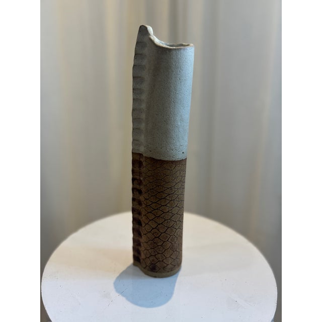 Mid-Century Modern 1970s Bosigo Studio Tall Pinched Pottery Vase – Lesotho, South Africa For Sale - Image 3 of 6
