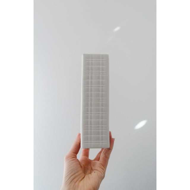 White 1960s Mid-Century Matte White Porcelain Vase Jaeger Germany For Sale - Image 8 of 10