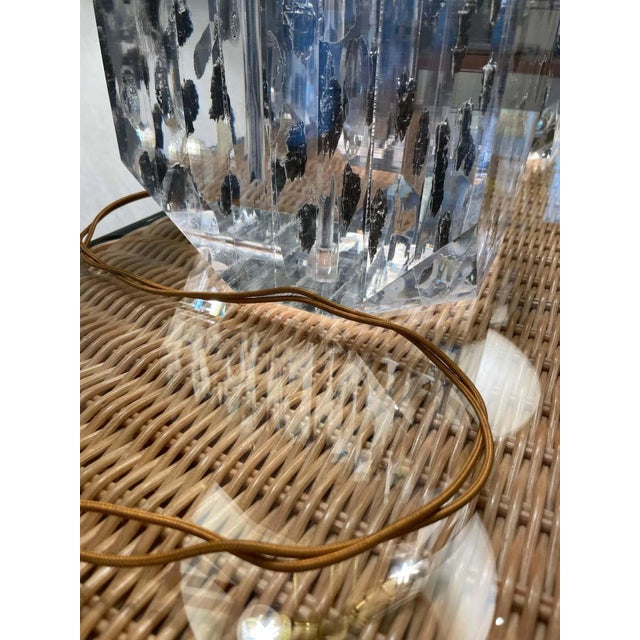Late 20th Century Lucite Layered Hexagonal Block Lamps by Freda Koblick - A Pair For Sale - Image 5 of 11