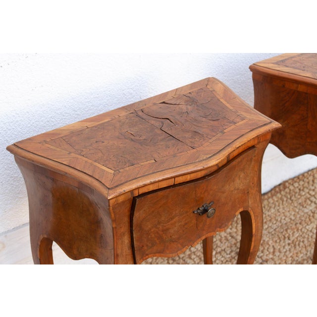 Italian Pair of Mid Century Burr Walnut Italian Nightstands For Sale - Image 3 of 12