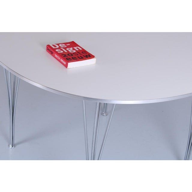 Fritz Hansen Super Ellipse White Dining Table by Bruno Mathsson and Piet Hein for Fritz Hansen, 1986 For Sale - Image 4 of 18