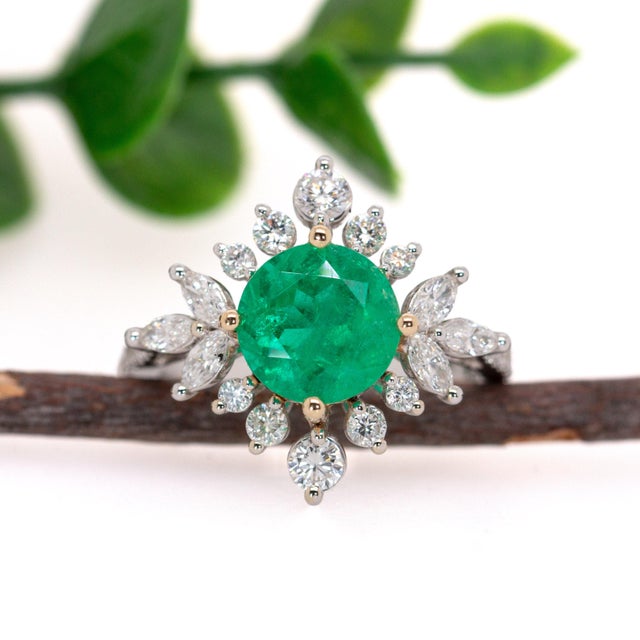 Gia Certified 2.22ct Colombian Emerald Diamond Halo Ring: Solid 14k Gold, 8.5mm, Size 6.75 For Sale - Image 4 of 8