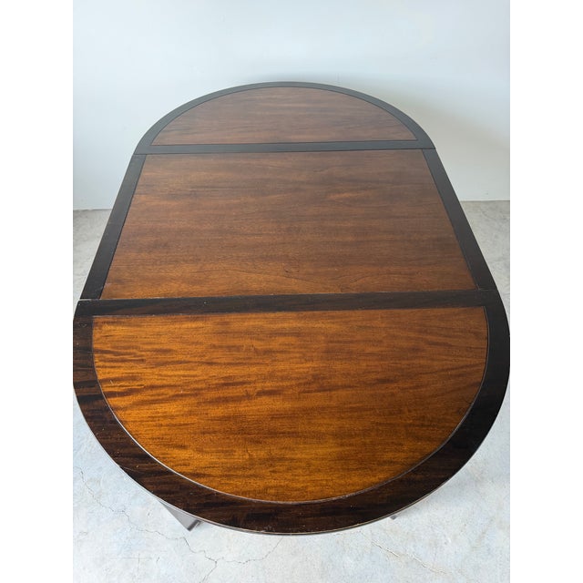 1970s Vintage Asian-Style Black Lacquer Wood Round-to-Oval Extension Dining Table For Sale - Image 5 of 18