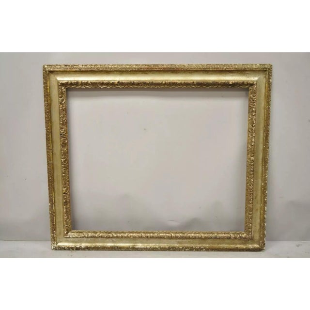 Early 20th Century Italian Polychrome Parcel Gilt Carved Wood 51x33 Florentine Painting Frame For Sale - Image 4 of 12