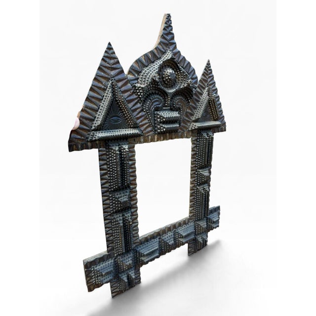 Late 19th Century Gothic Revival American Tramp Art Frame With All-Seeing Eyes, C. 1880–1900 For Sale - Image 5 of 11