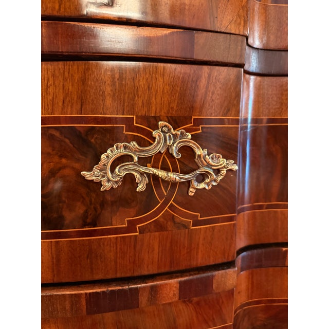 Late 18th Century 18th Century Italian Chest of Drawers For Sale - Image 5 of 6
