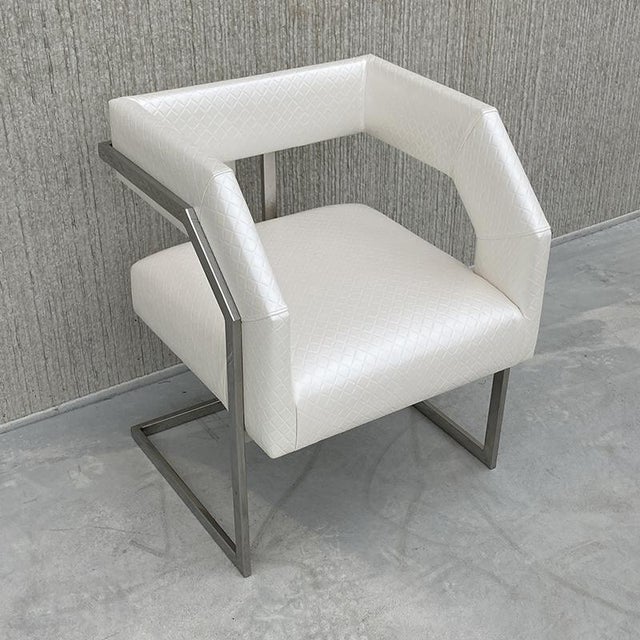 1980s White Eco-Leather Armchair, 1980s For Sale - Image 5 of 6