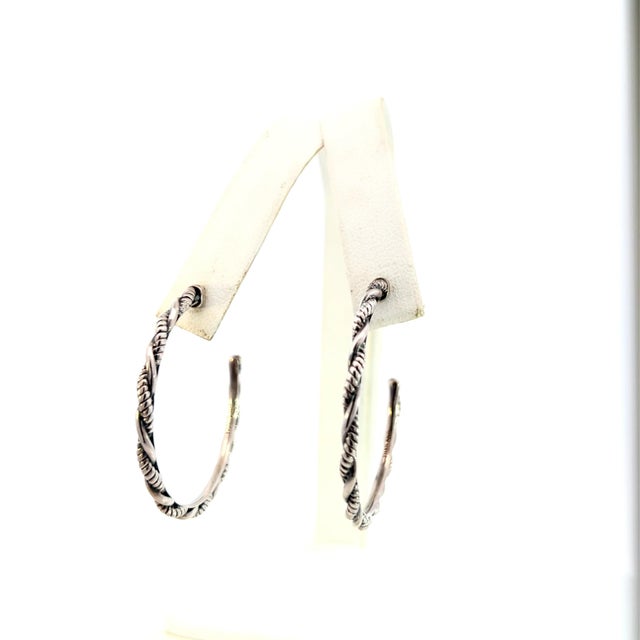 1990s John Hardy Estate "Jai" Hoop Earrings Silver, 2 Pieces For Sale - Image 10 of 11