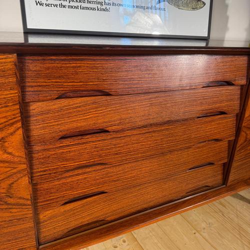 Vintage Sideboard in Rosewood, 1960s For Sale - Image 9 of 14