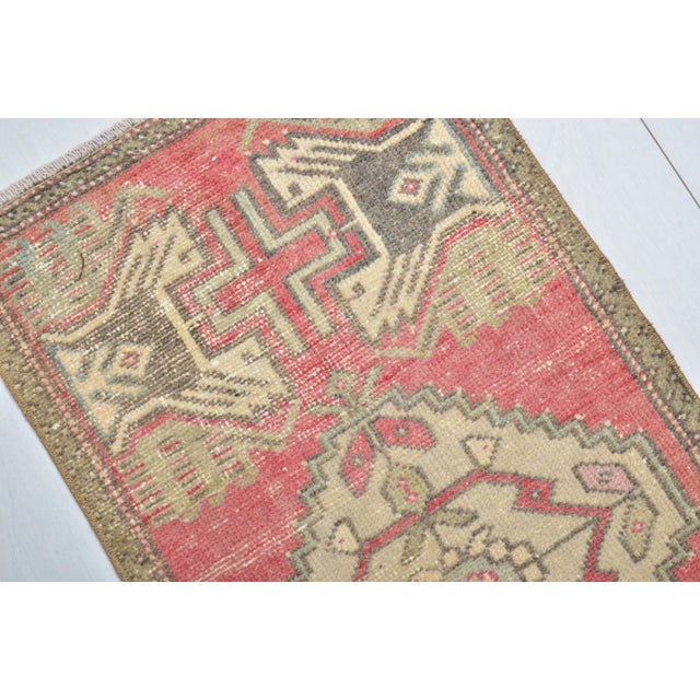 Turkish Mid 20th Century Turkish Bohemian Small Rug For Sale - Image 3 of 5