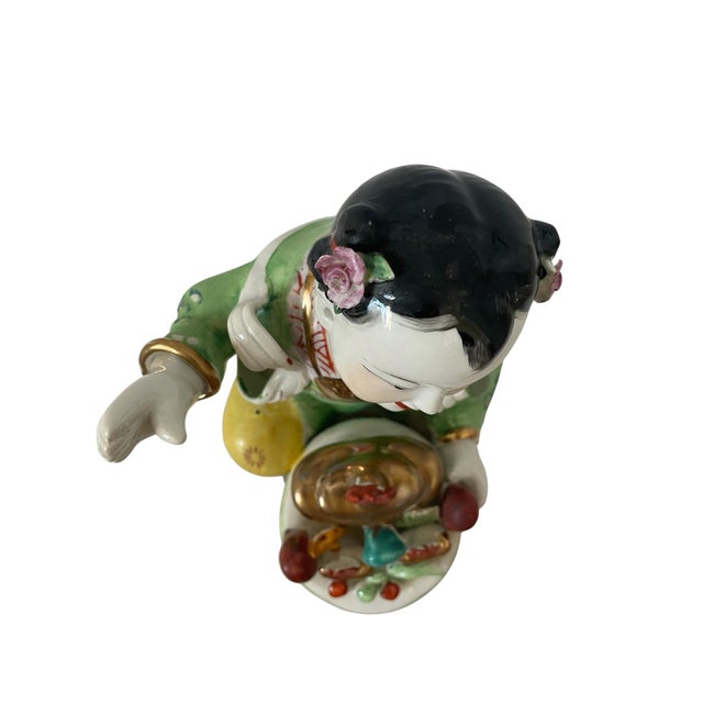 Mid 20th Century Vintage Famille Rose 8” Laughing Lucky Girl Statue Figurine Offerings of Food For Sale - Image 5 of 7