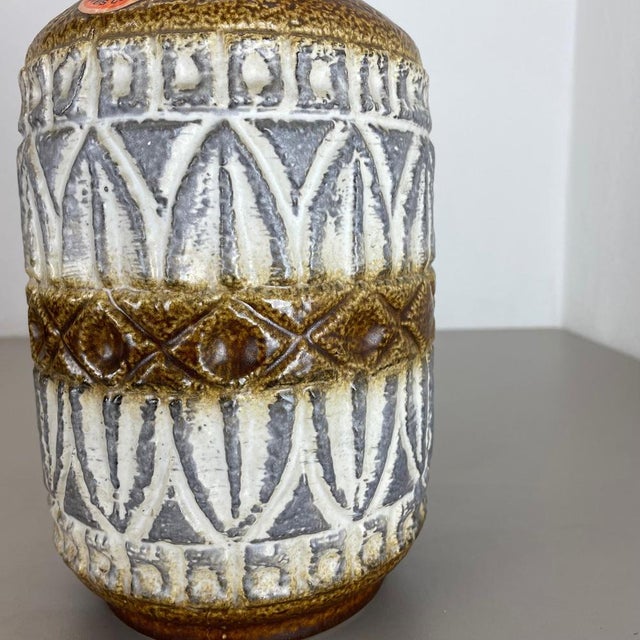 Fat Lava Pottery Vase attributed to Bay Ceramics, Germany, 1970s For Sale - Image 16 of 18